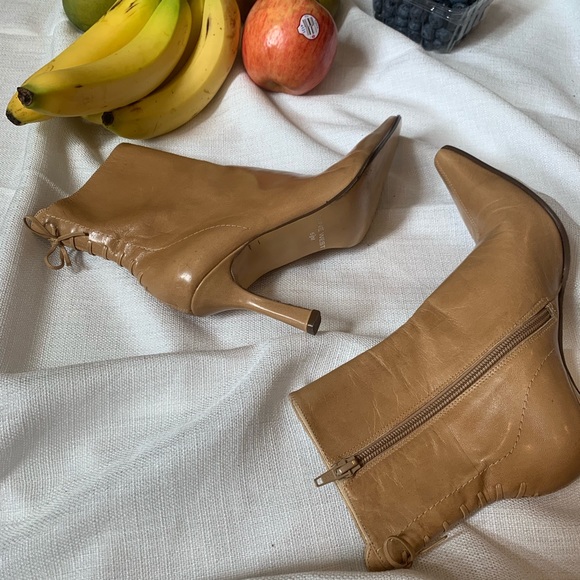 VINTAGE TAN BOOT HEELS - Picture 5 of 5